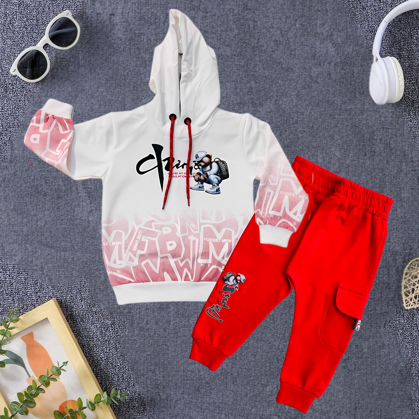 Gucci Graphic Hoodie with Matching Cargo Jogger Pants - MA9